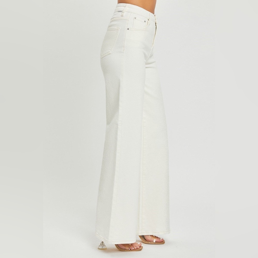 HIGH RISE WIDE LEG JEANS in Creme